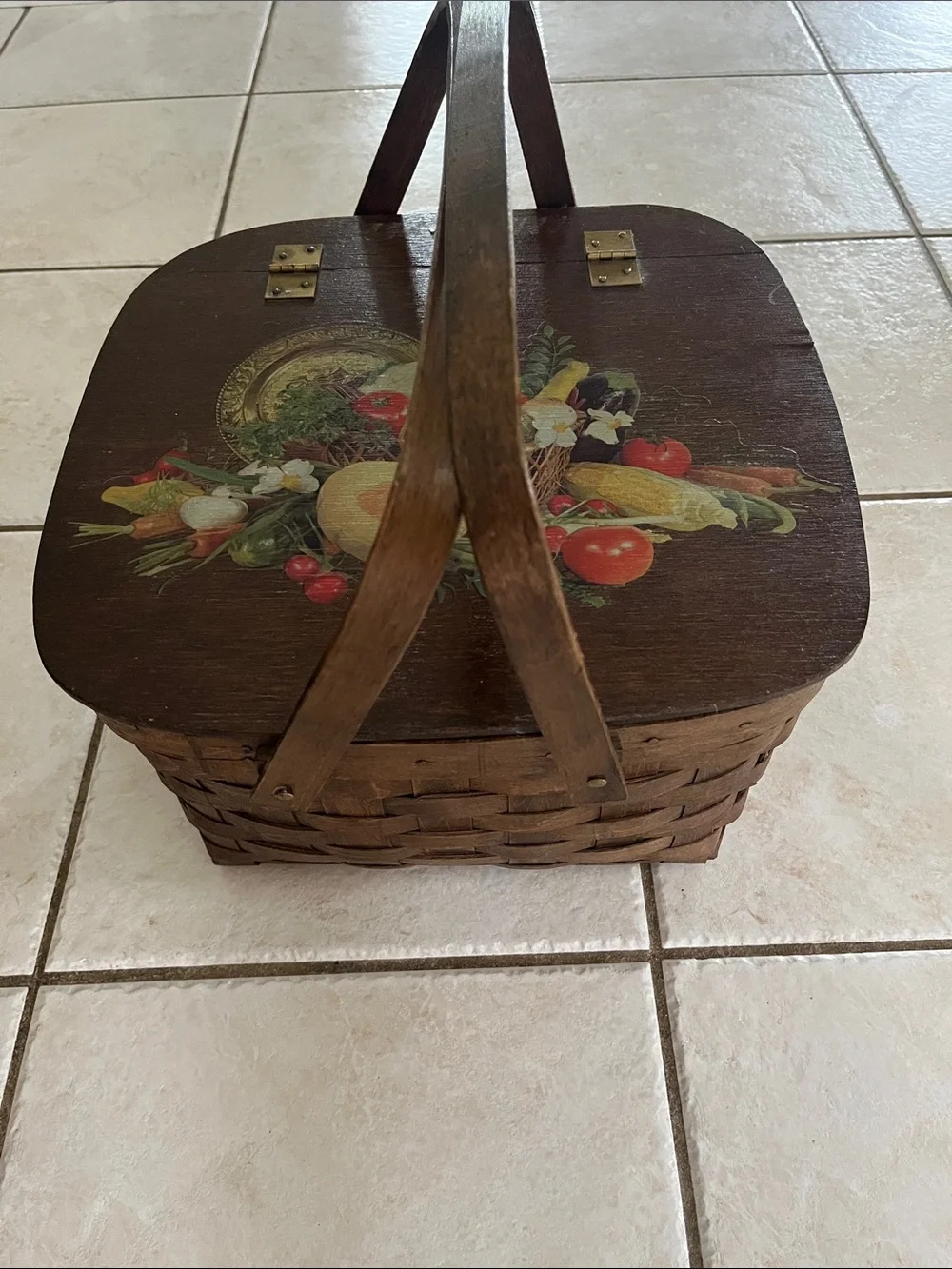 Wooden picnic Storage Basket with Harvest Fruits and Vegetables Artwork - Brown